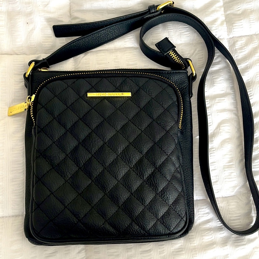 Steve Madden black leather bag